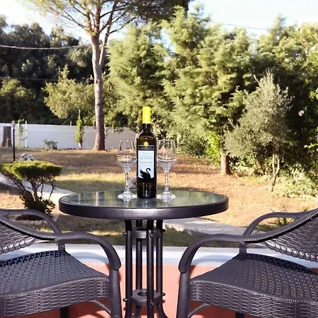 Joanna Studio - 1 Bedroom, Aircondition, Wifi, Free Parking * Agios Georgios Pagon